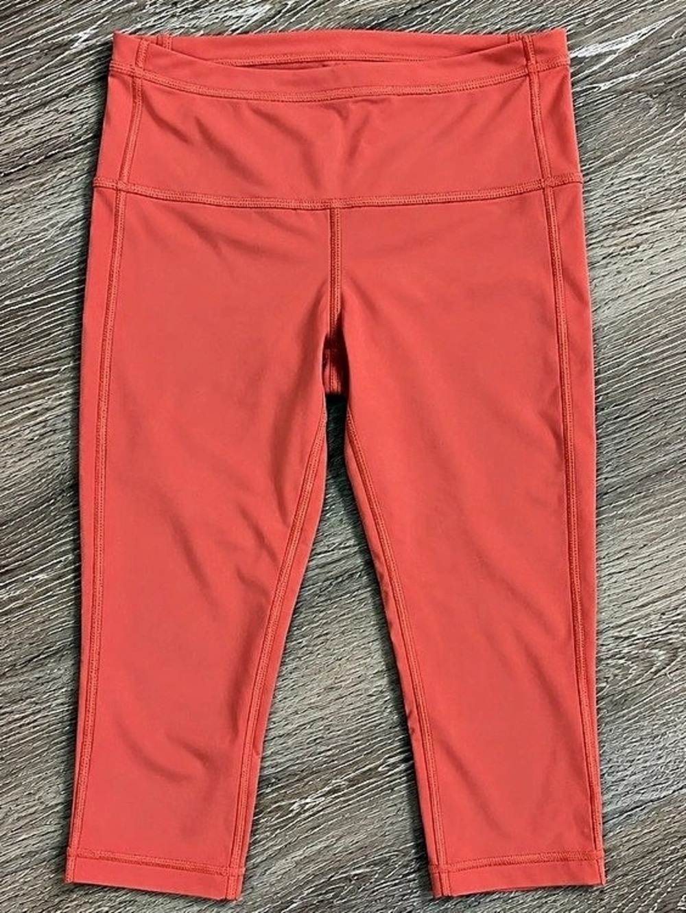 Athleta Accelerate Crop Capri Leggings Coral Orange Size M